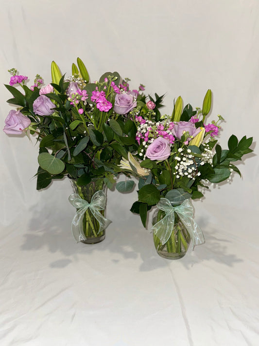Combinación de Rosas Lavanda y Lirios